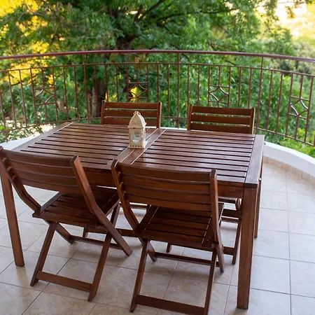 Odysseas * Kalamata